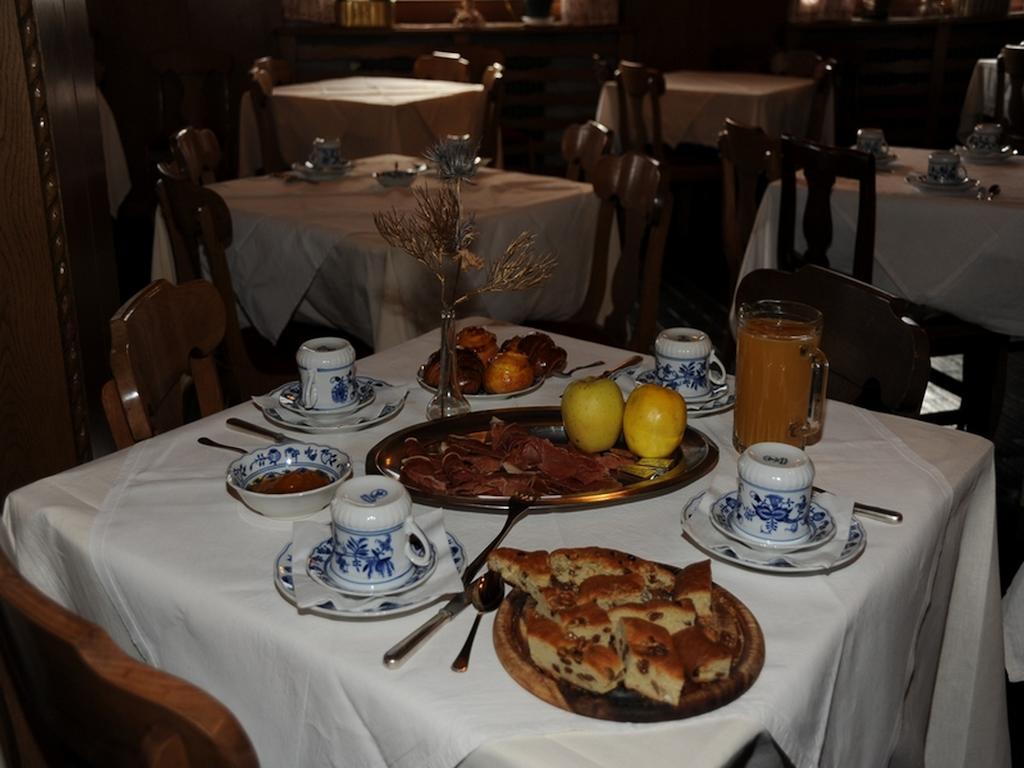 Hotel Cristallo Folgaria Buitenkant foto
